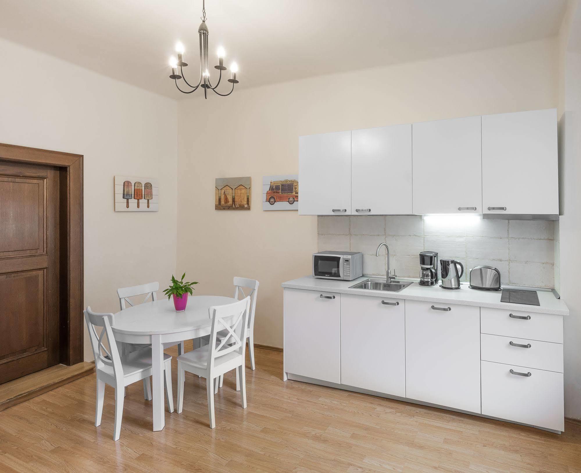 Abc Suites Praga Zewnętrze zdjęcie
